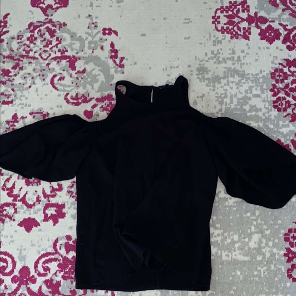 Black cold should blouse